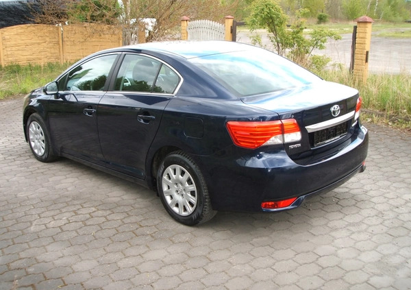Toyota Avensis cena 31990 przebieg: 192000, rok produkcji 2011 z Gliwice małe 191